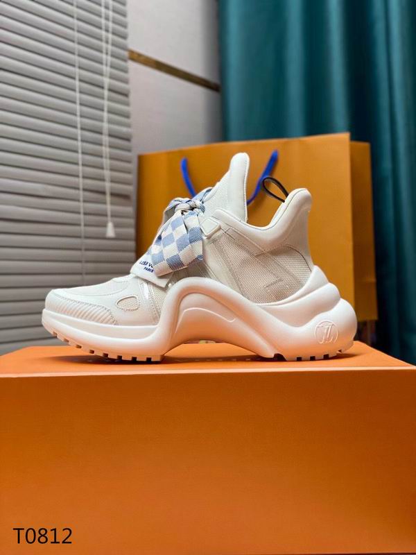 LV sz35-41 03124